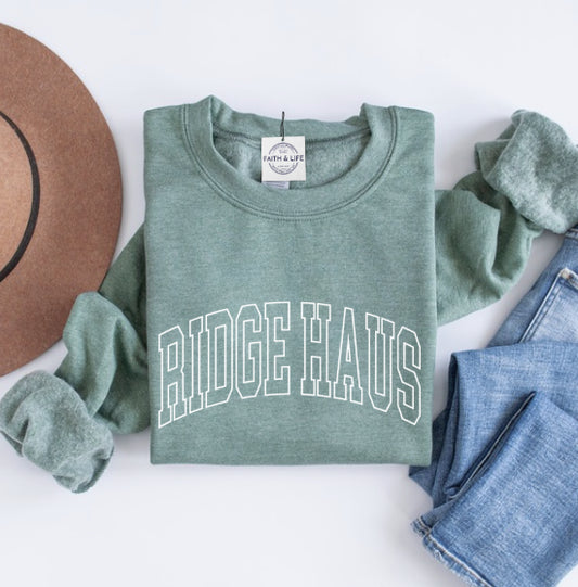 Ridge Haus Crewneck Sweatshirt | Heather Green Sweatshirt